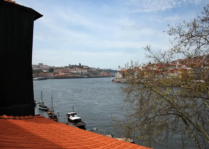 T2 Com Vistas Rio Douro *