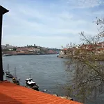 T2 Com Vistas Rio Douro *